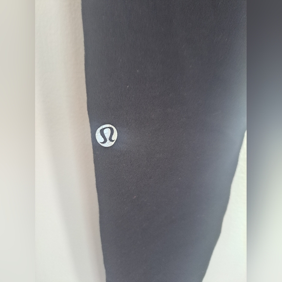 Lululemon Leggings Full Length Size 6 - Picture 4 of 8